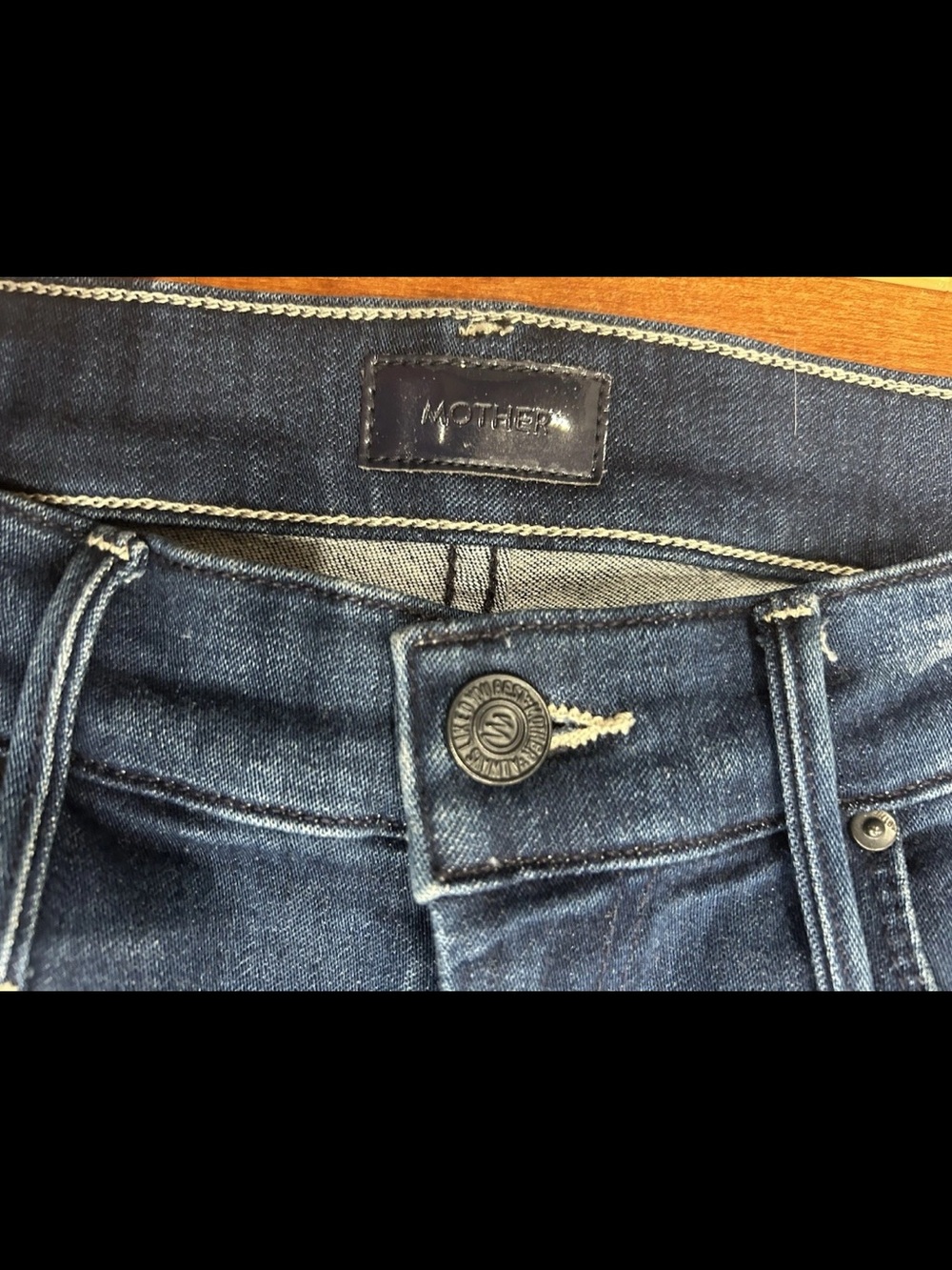 MOTHER The Weekender Fray Jeans Women Size 25 Dark Wash Bootcut Flare Denim - Picture 8 of 13